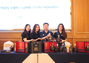 Rượu Chất Lượng Cao - Khám Phá Cửa Hàng Poker Tuấn
