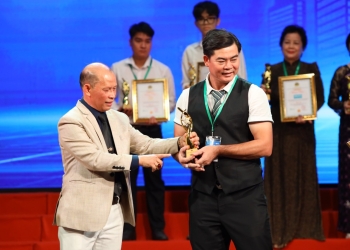 Rượu Thảo Dược Poker Tuấn | Top 10 Thương Hiệu Tiêu Biểu Châu Á - Thái Bình Dương 2022